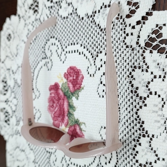 PRE-LOVED Aeropostale Pink Poly Framed Shades with Rosy Tinged Shades❣️🌸😎💕 - Picture 3 of 9